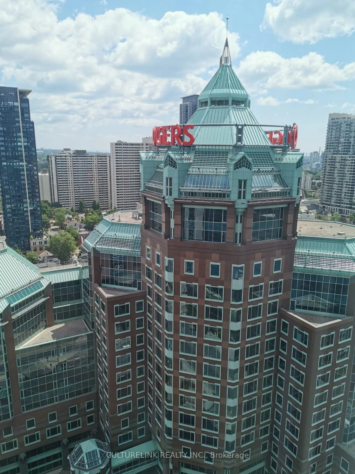 Photo 13 of Unit 2608, 110 Charles Street E, Toronto, Church-Yonge Corridor — HOMEH