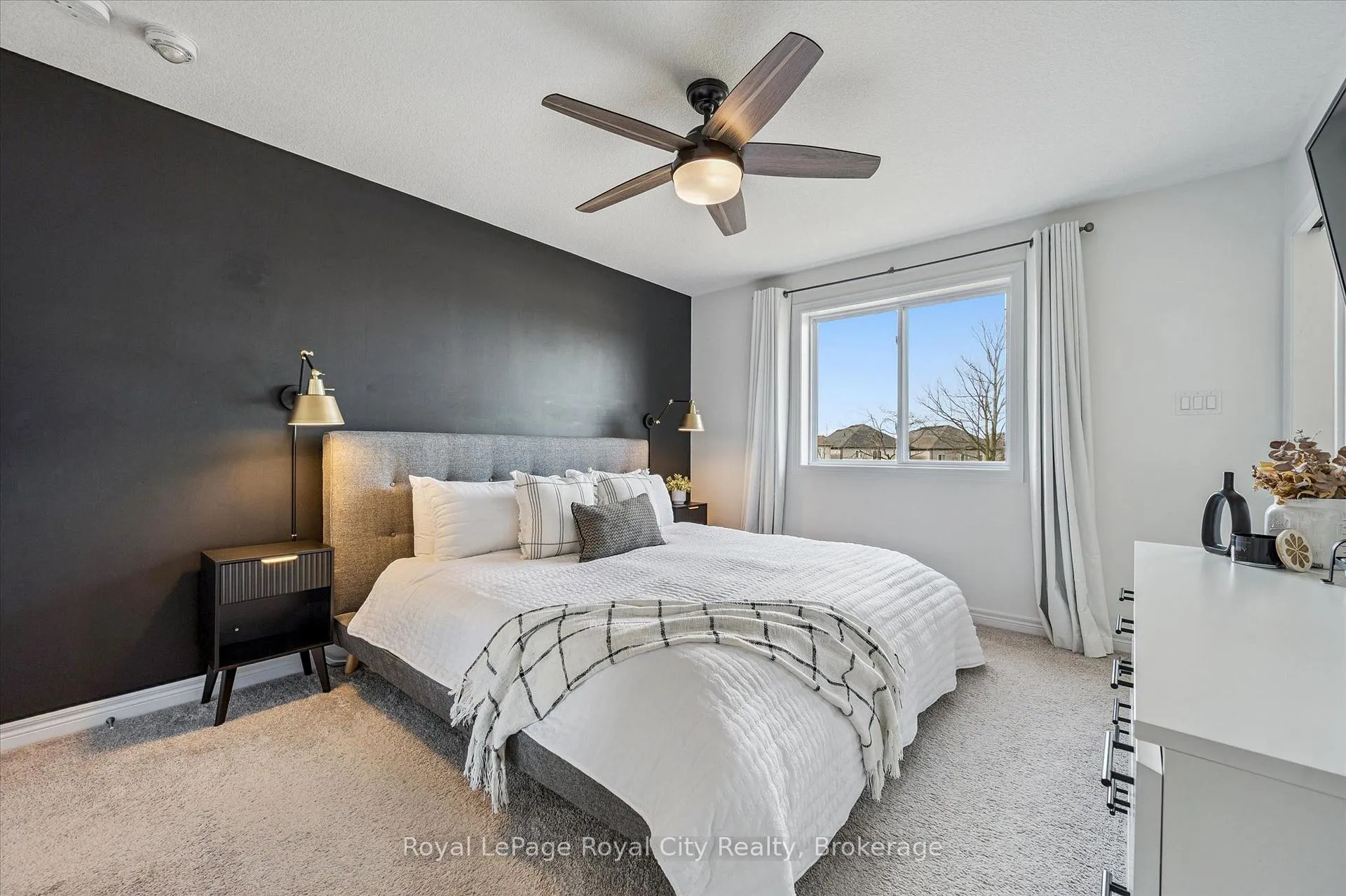 Photo 21 of 82 John Brabson Crescent, Guelph, Kortright East — HOMEH