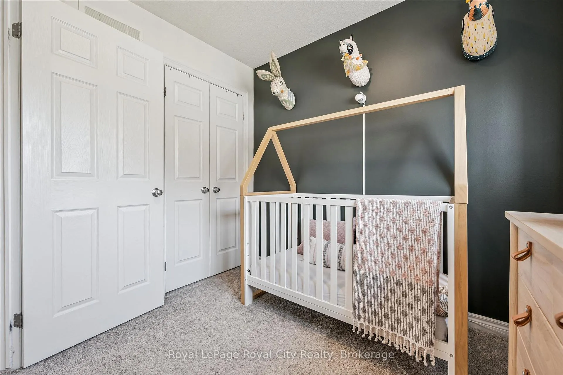 Photo 25 of 82 John Brabson Crescent, Guelph, Kortright East — HOMEH