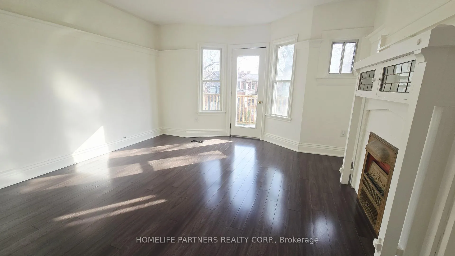 Photo 3 of 86 Macdonell Avenue, Toronto, Roncesvalles — HOMEH