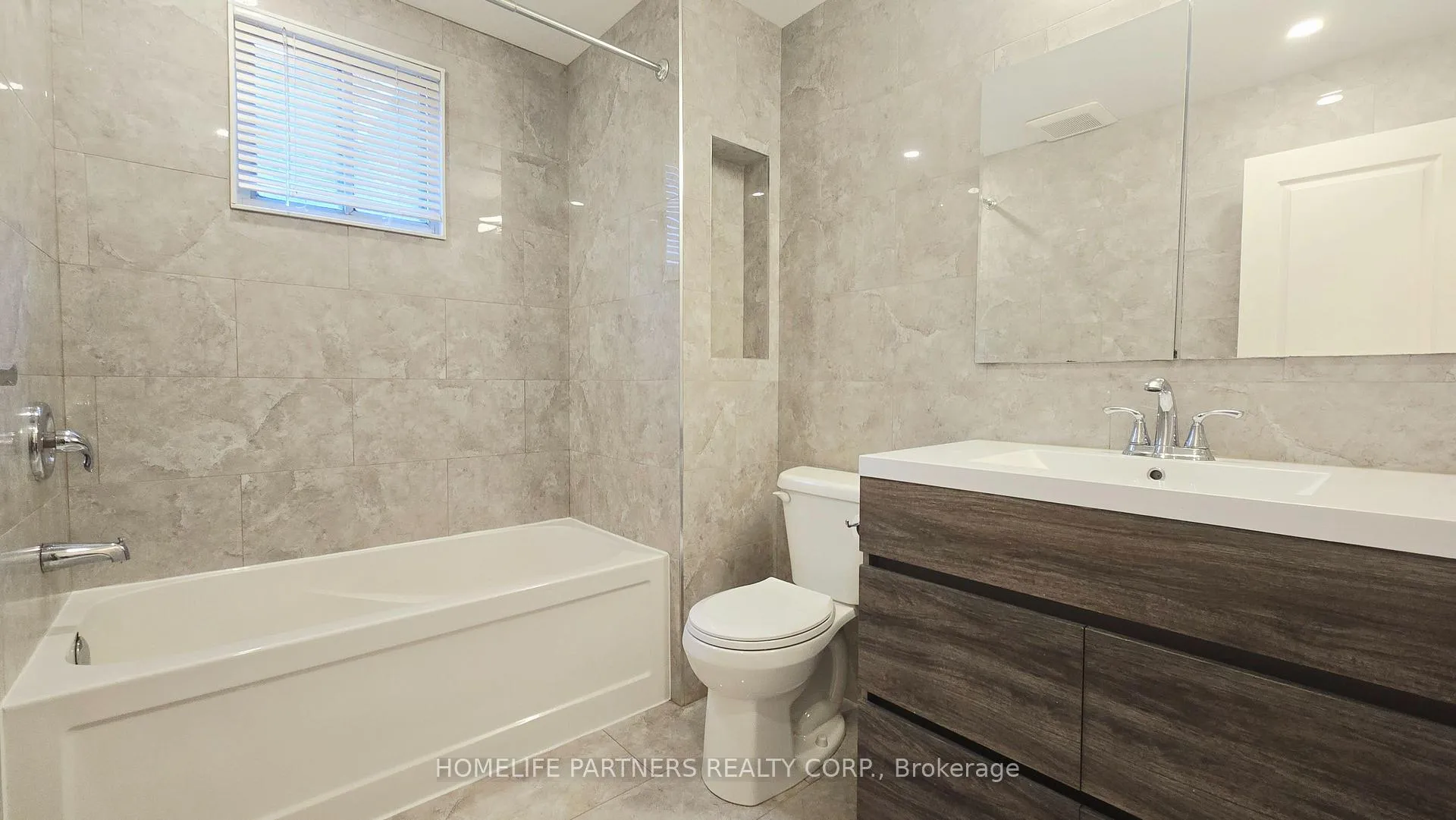 Photo 13 of 86 Macdonell Avenue, Toronto, Roncesvalles — HOMEH