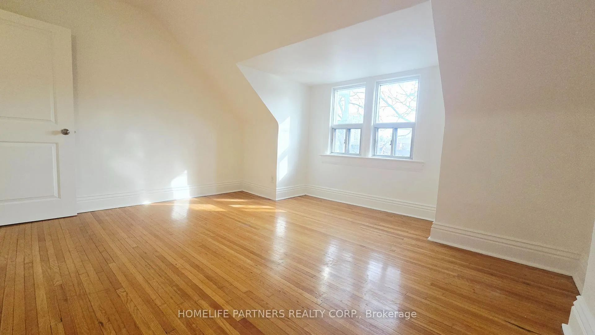 Photo 15 of 86 Macdonell Avenue, Toronto, Roncesvalles — HOMEH