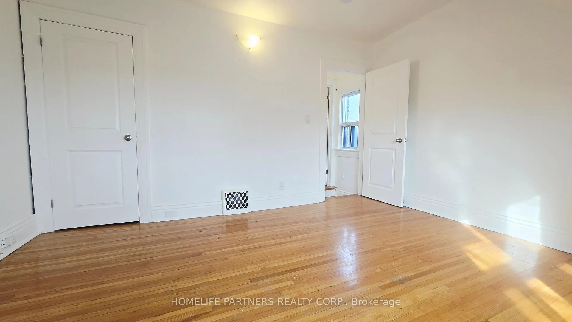 Photo 16 of 86 Macdonell Avenue, Toronto, Roncesvalles — HOMEH