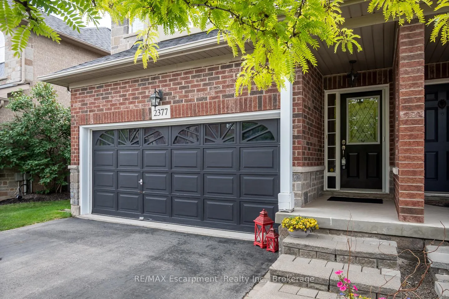 Photo 2 of 2377 Stone Glen Crescent, Oakville, Westmount — HOMEH
