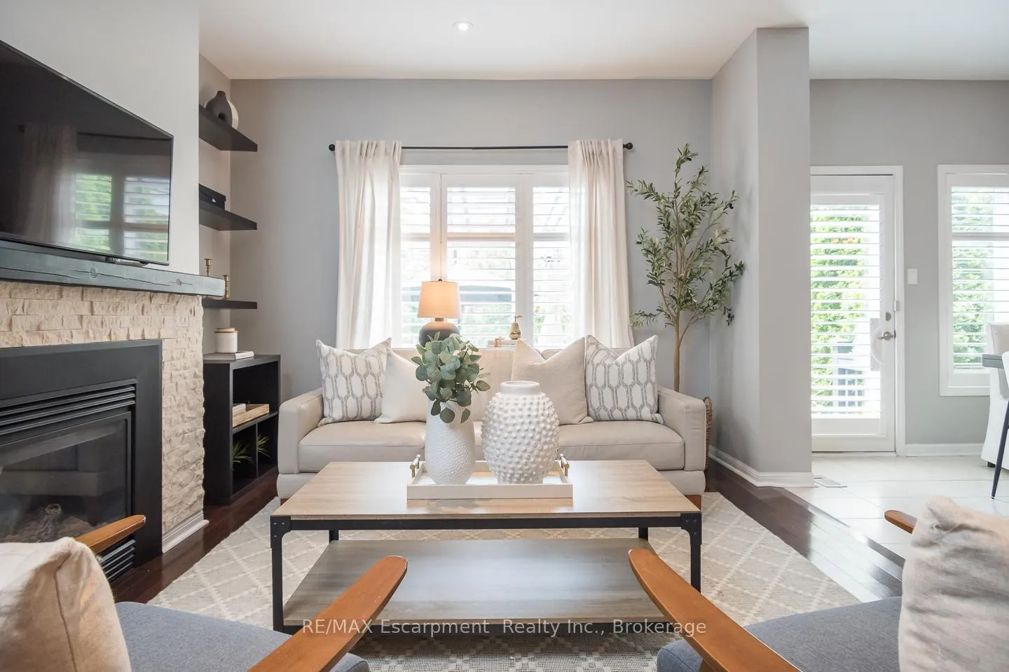 Photo 6 of 2377 Stone Glen Crescent, Oakville, Westmount — HOMEH