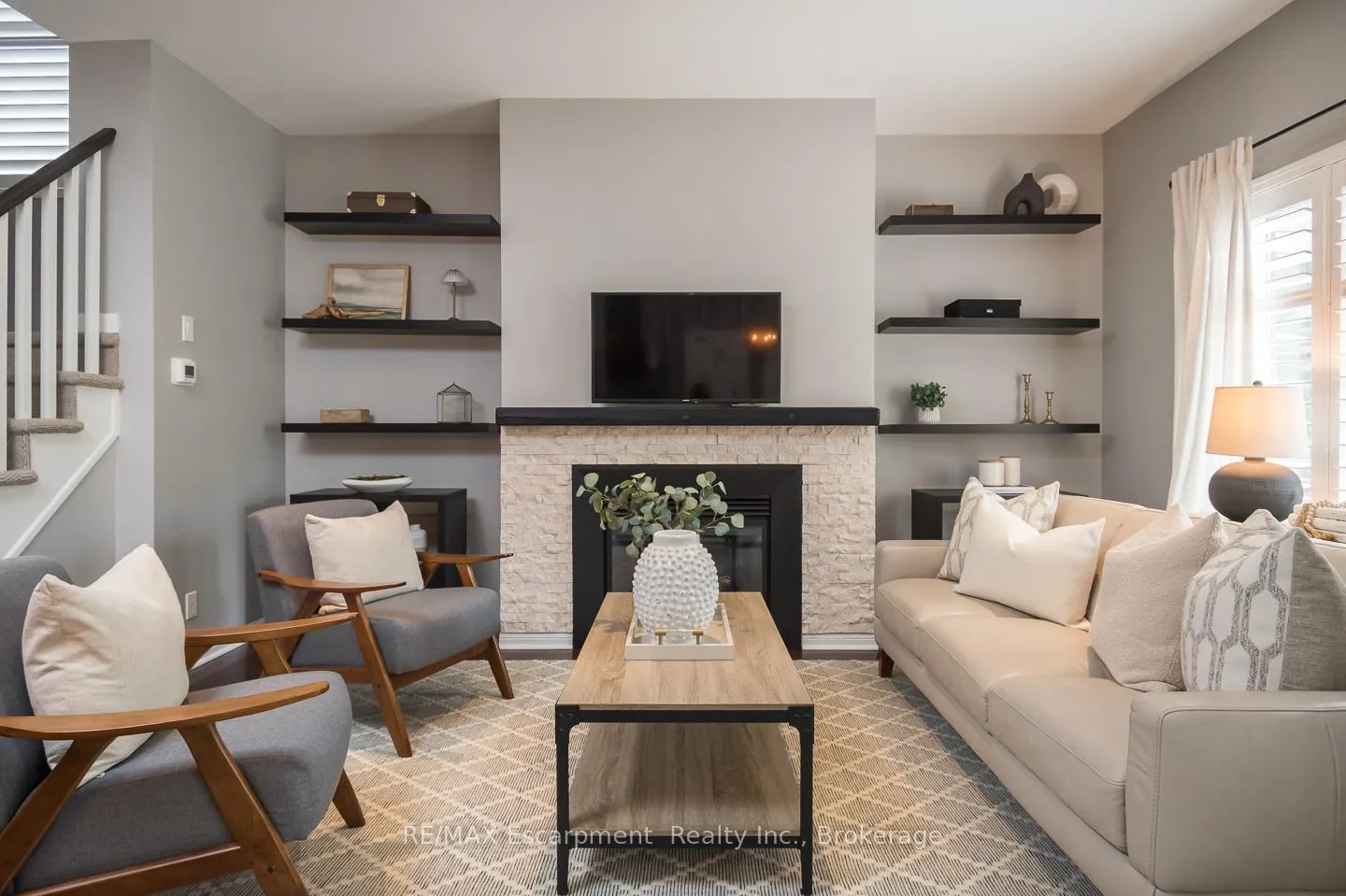 Photo 10 of 2377 Stone Glen Crescent, Oakville, Westmount — HOMEH
