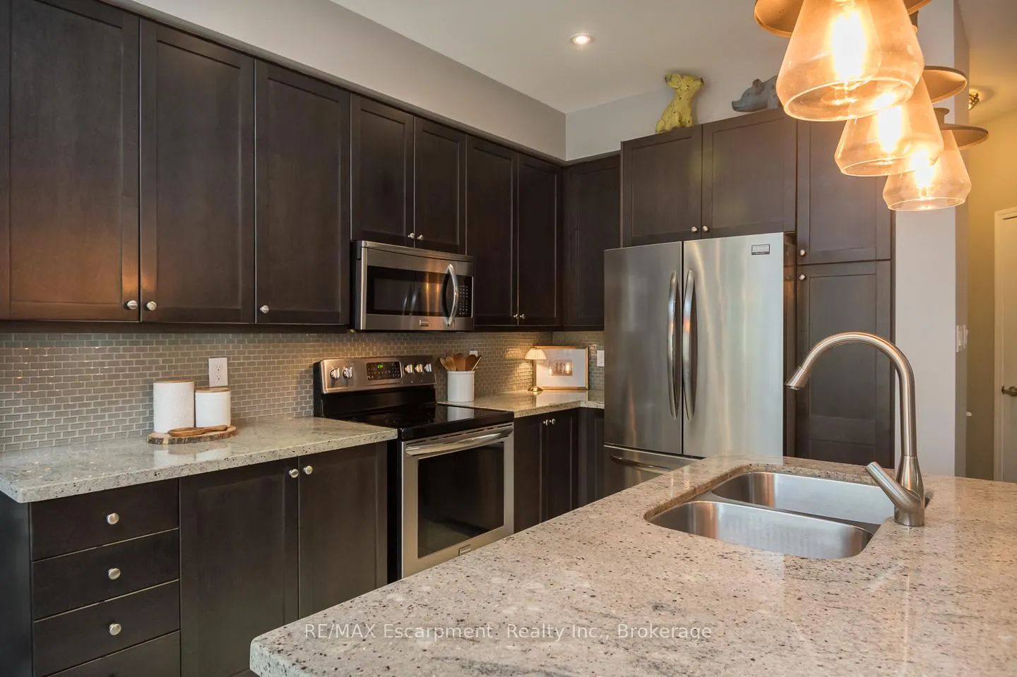 Photo 15 of 2377 Stone Glen Crescent, Oakville, Westmount — HOMEH