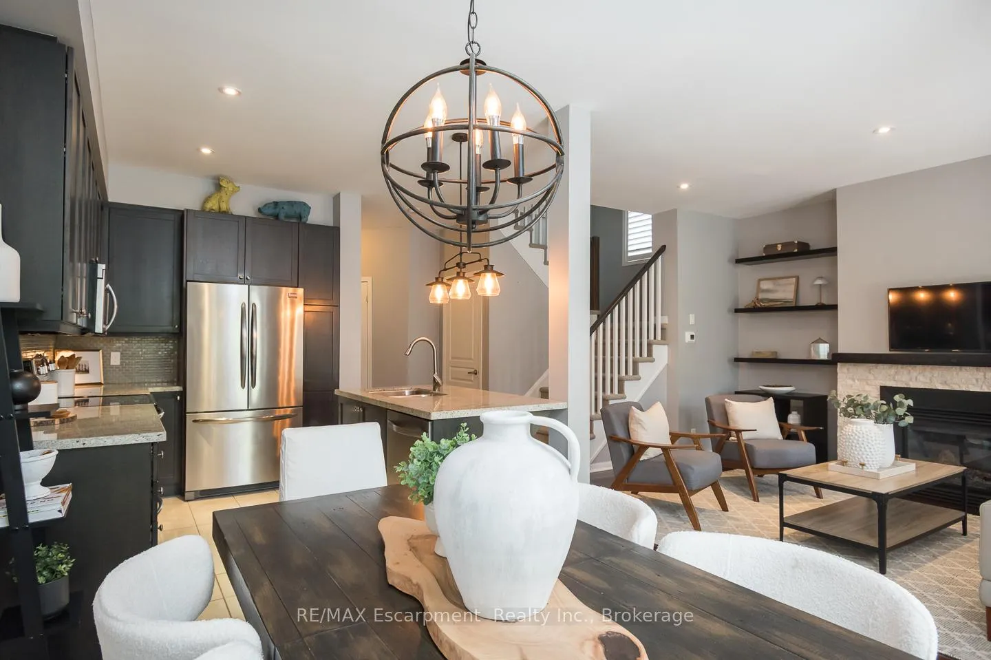 Photo 16 of 2377 Stone Glen Crescent, Oakville, Westmount — HOMEH