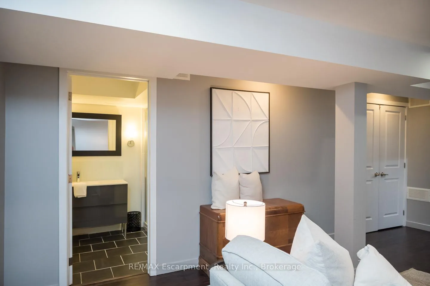 Photo 31 of 2377 Stone Glen Crescent, Oakville, Westmount — HOMEH