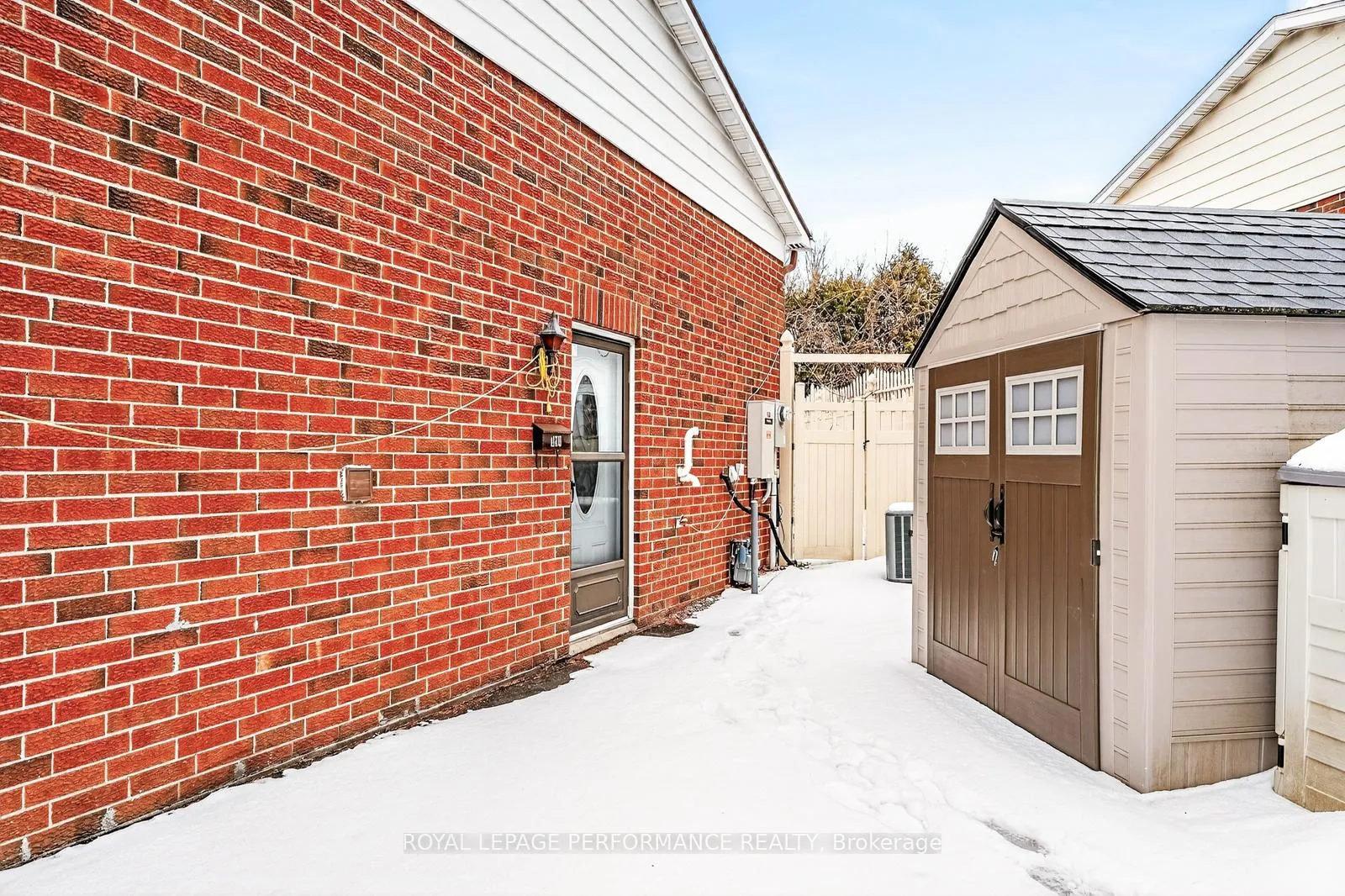 Photo 3 of 194 Mcelroy Drive, Ottawa, Kanata - Glencairn/Hazeldean — HOMEH