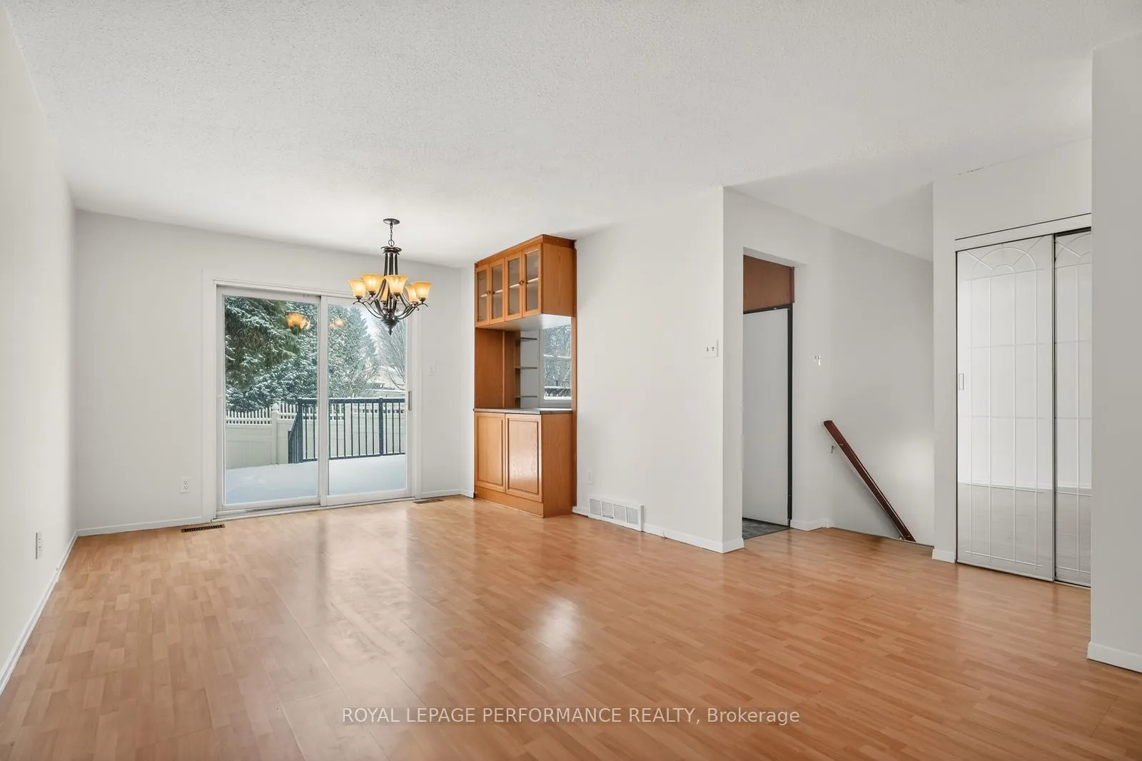 Photo 7 of 194 Mcelroy Drive, Ottawa, Kanata - Glencairn/Hazeldean — HOMEH