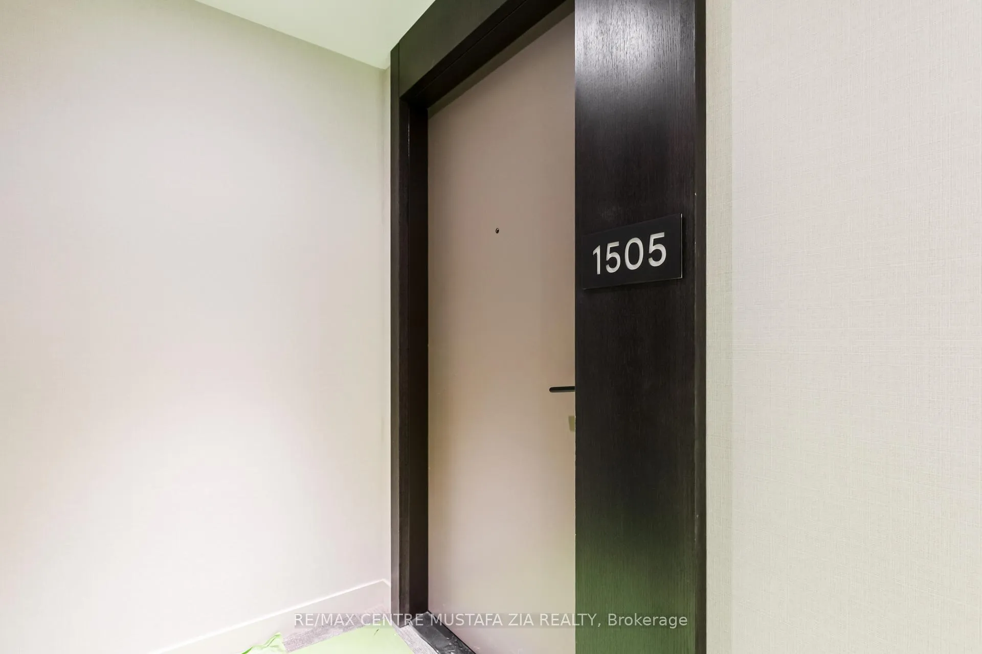 Photo 11 of Unit 1505, 4015 The Exchange, Mississauga, City Centre — HOMEH