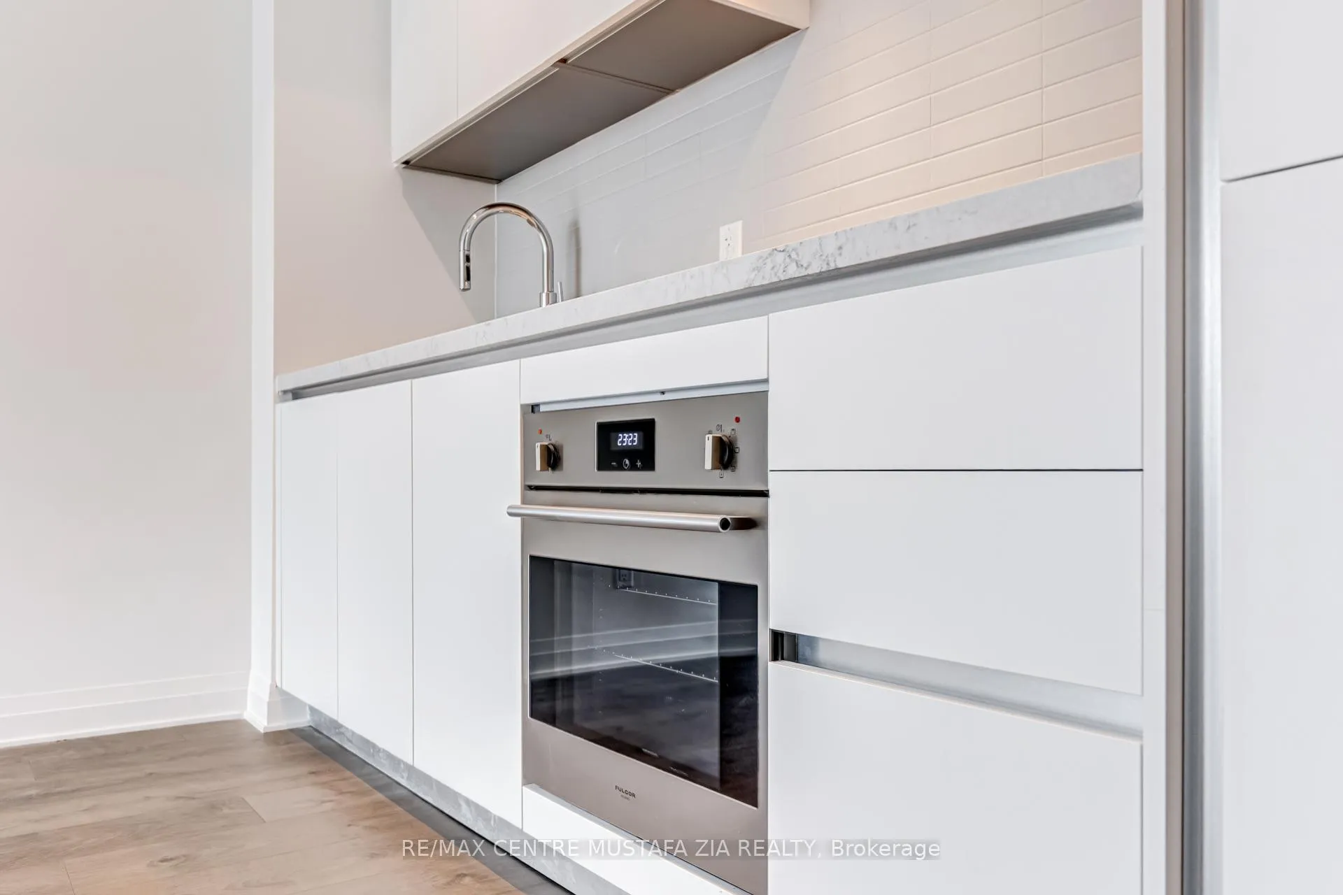 Photo 17 of Unit 1505, 4015 The Exchange, Mississauga, City Centre — HOMEH