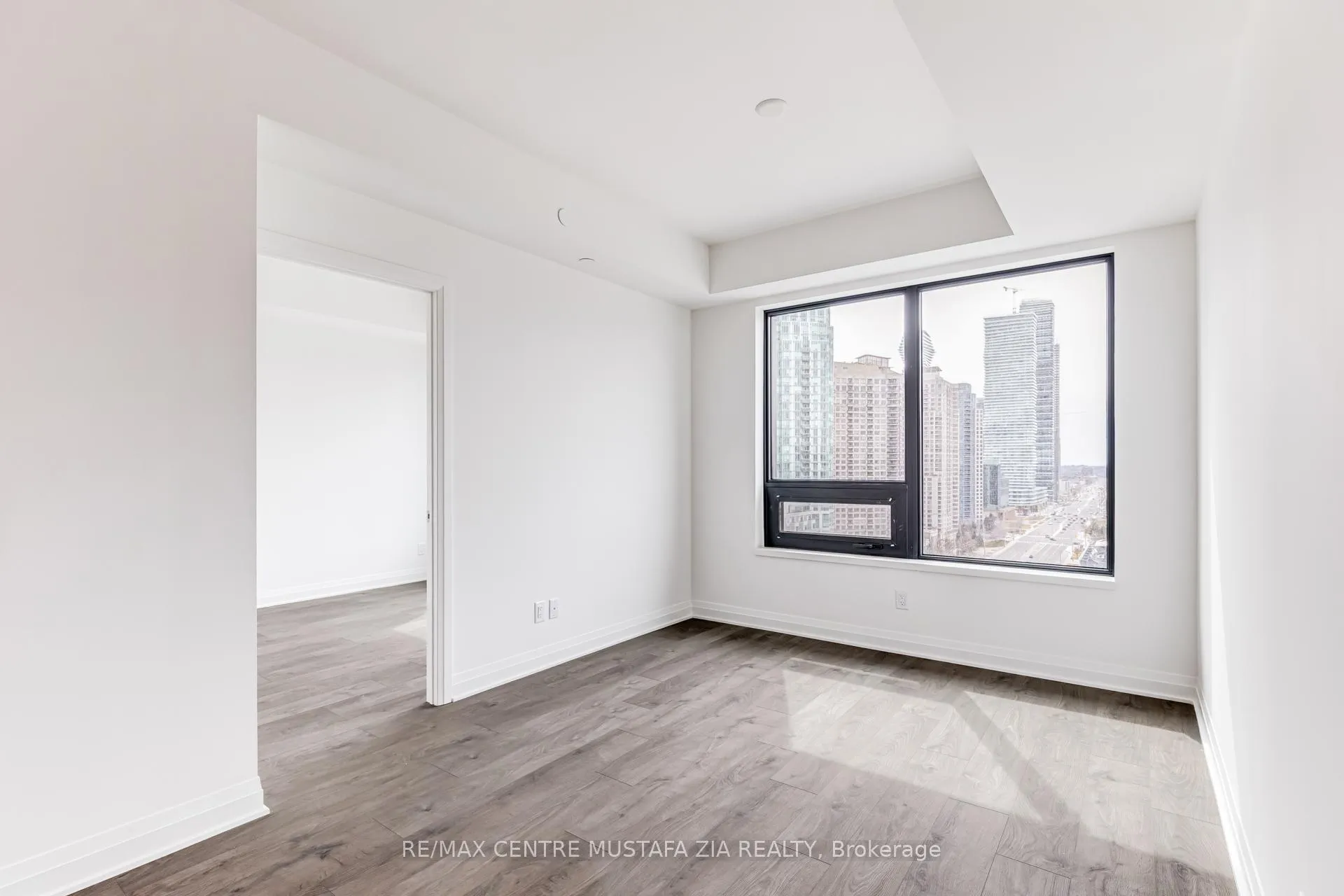Photo 30 of Unit 1505, 4015 The Exchange, Mississauga, City Centre — HOMEH