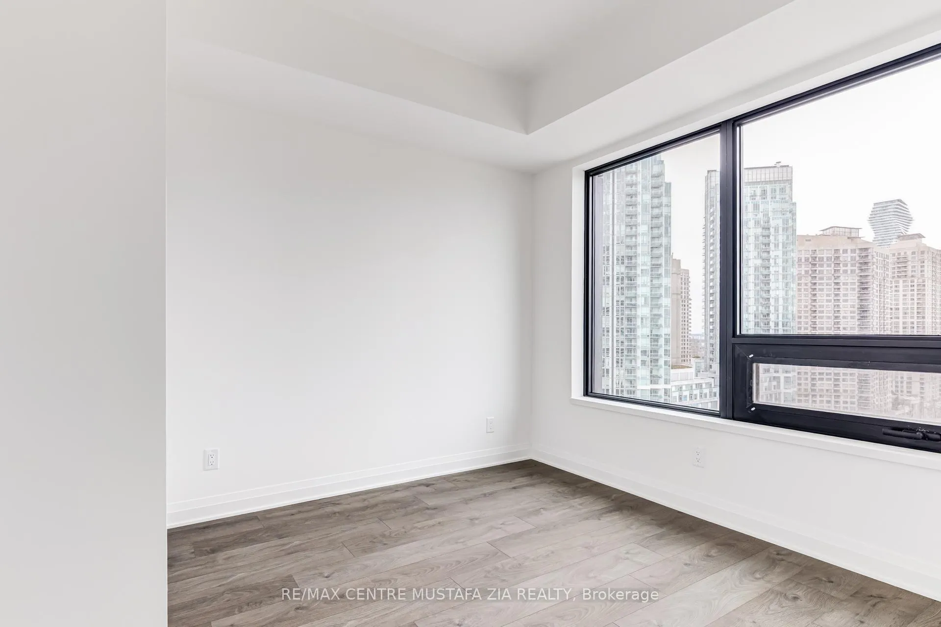 Photo 31 of Unit 1505, 4015 The Exchange, Mississauga, City Centre — HOMEH