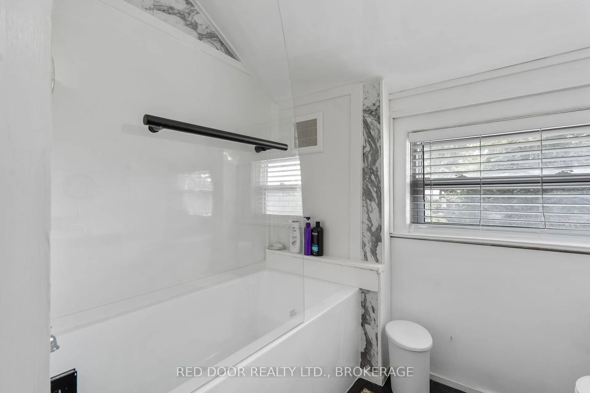Photo 32 of 292 Hetty Street W, Central Elgin, Port Stanley — HOMEH