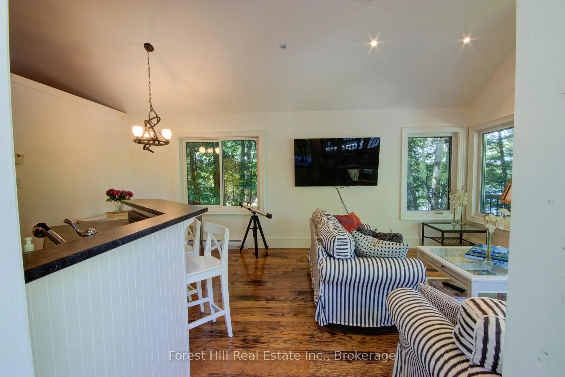 Photo 34 of 21 Lakeview Crescent, Seguin — HOMEH