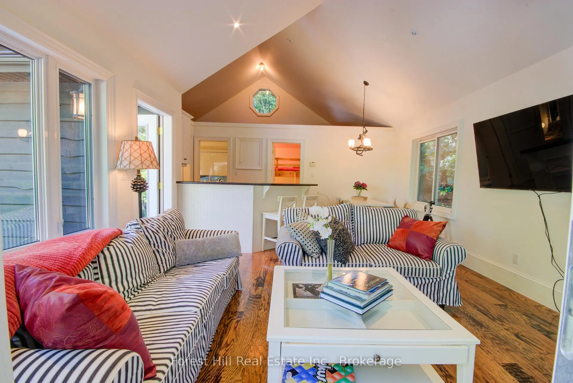 Photo 38 of 21 Lakeview Crescent, Seguin — HOMEH