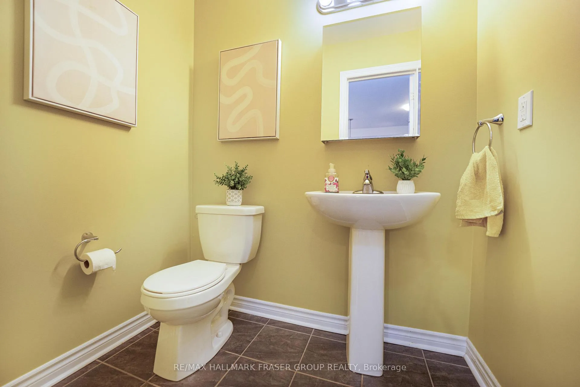 Photo 8 of 1562 Brandy Court, Pickering, Duffin Heights — HOMEH