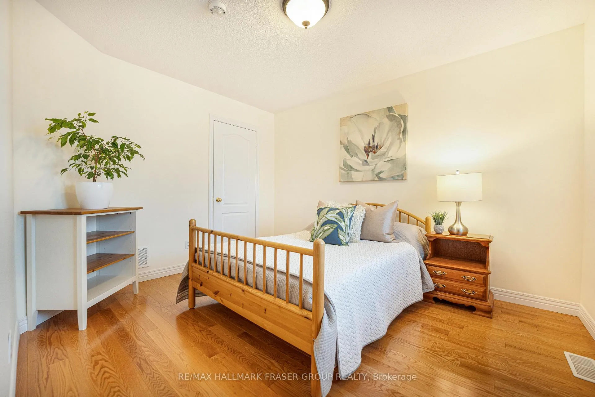 Photo 19 of 1562 Brandy Court, Pickering, Duffin Heights — HOMEH