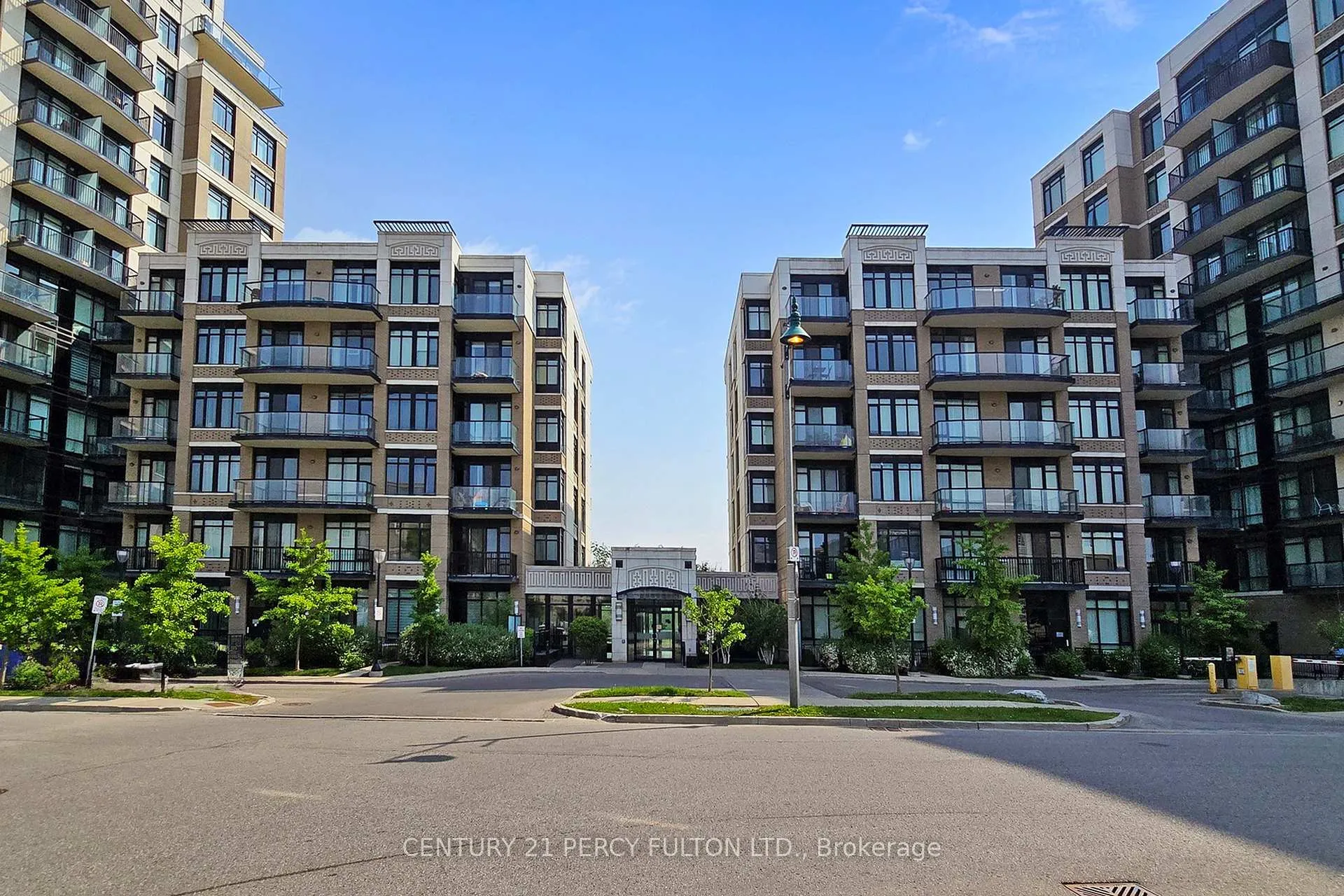 Photo 6 of Unit 207, 131 Upper Duke Crescent, Markham, Unionville — HOMEH