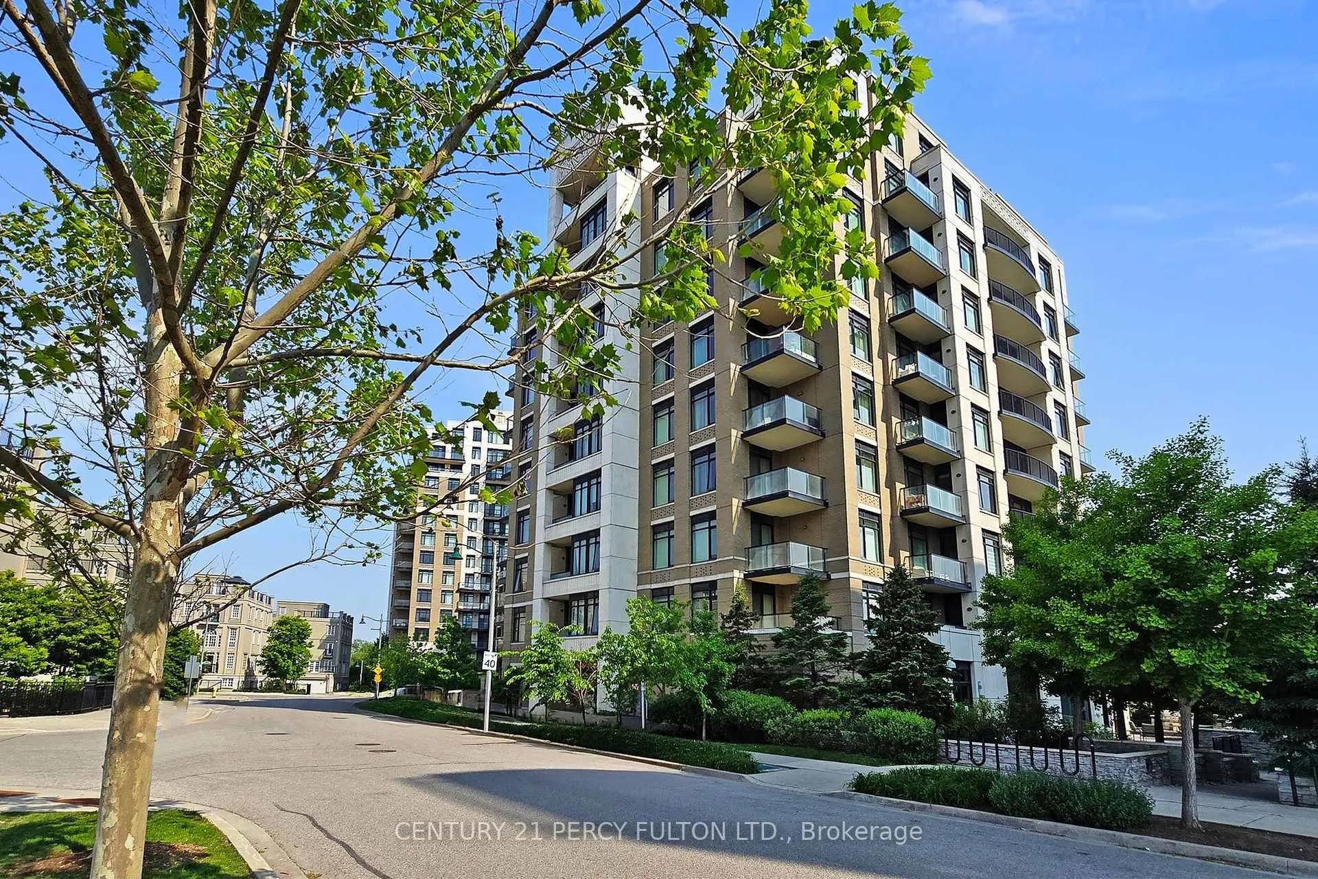 Photo 7 of Unit 207, 131 Upper Duke Crescent, Markham, Unionville — HOMEH