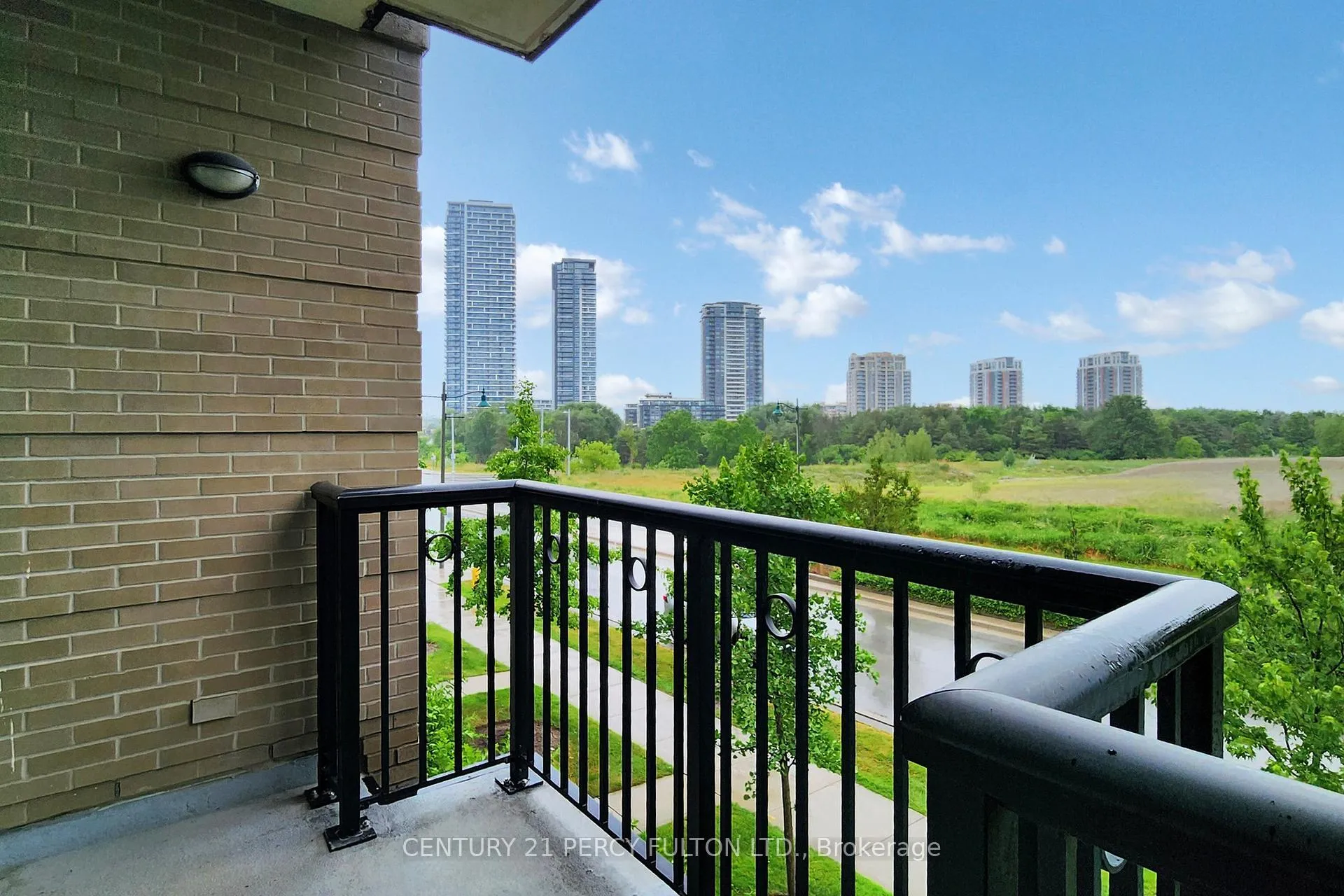 Photo 34 of Unit 207, 131 Upper Duke Crescent, Markham, Unionville — HOMEH