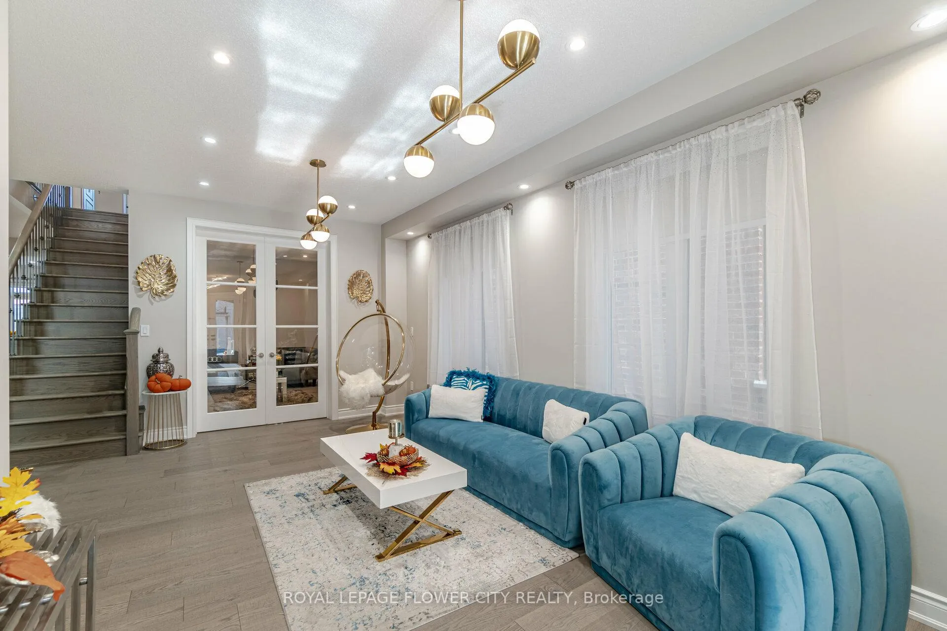 Photo 8 of 8 Ixworth Circle, Brampton, Bram West — HOMEH