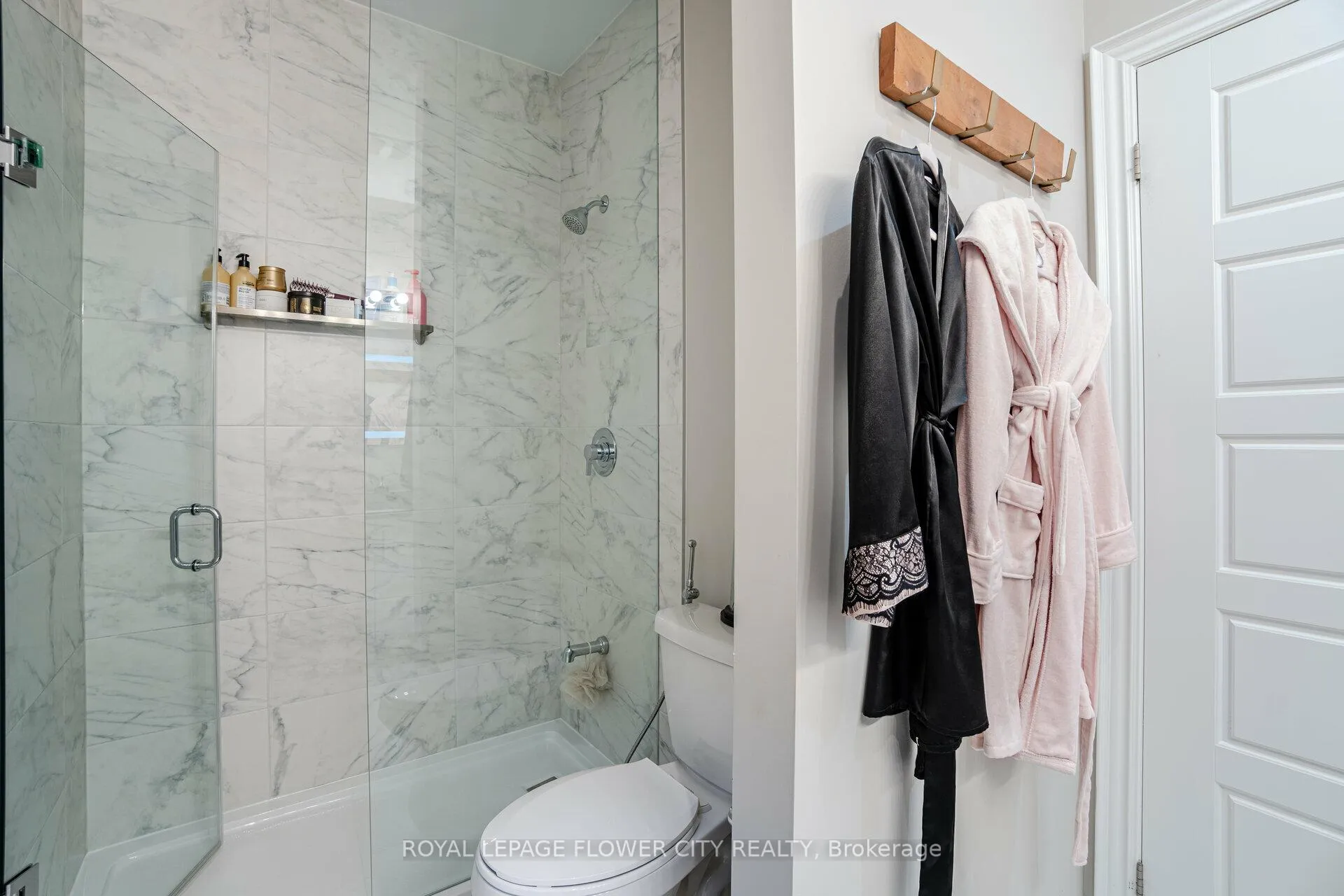 Photo 43 of 8 Ixworth Circle, Brampton, Bram West — HOMEH