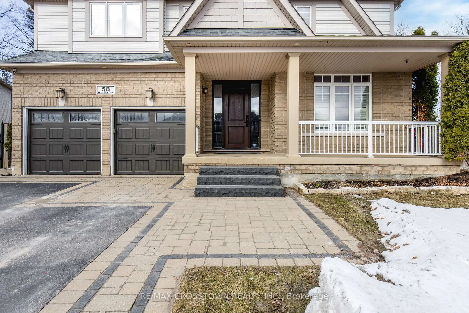 Photo 2 of 58 Versailles Crescent, Barrie, Innis-Shore — HOMEH