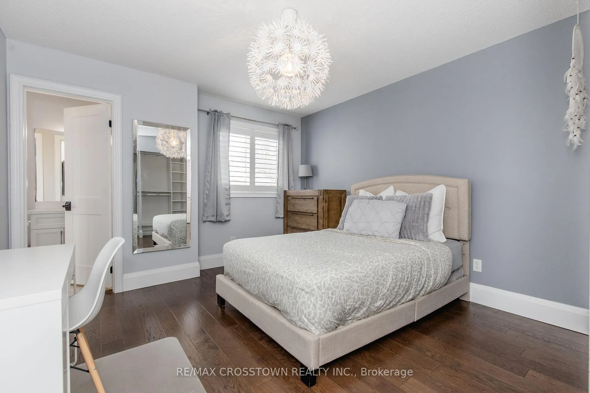 Photo 28 of 58 Versailles Crescent, Barrie, Innis-Shore — HOMEH