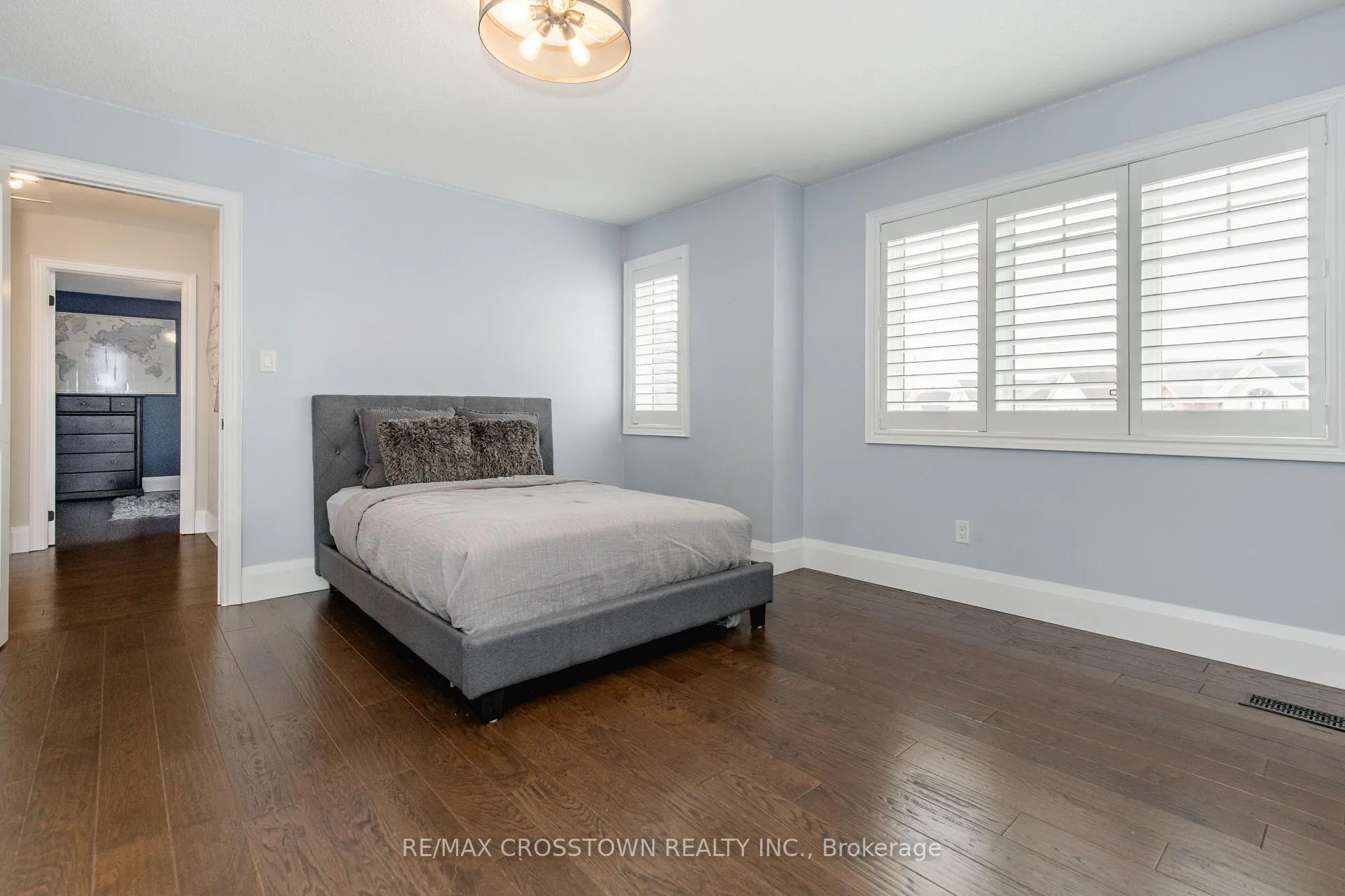 Photo 31 of 58 Versailles Crescent, Barrie, Innis-Shore — HOMEH