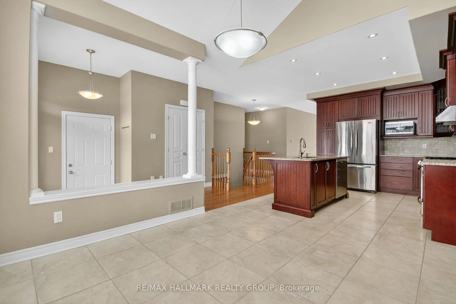 Photo 9 of 445 Landswood Way, Ottawa, Stittsville (South) — HOMEH