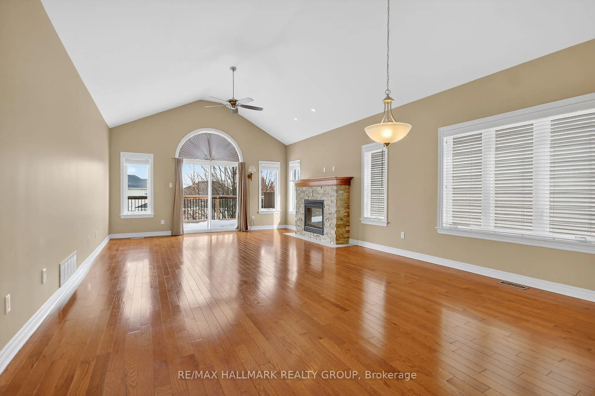Photo 14 of 445 Landswood Way, Ottawa, Stittsville (South) — HOMEH