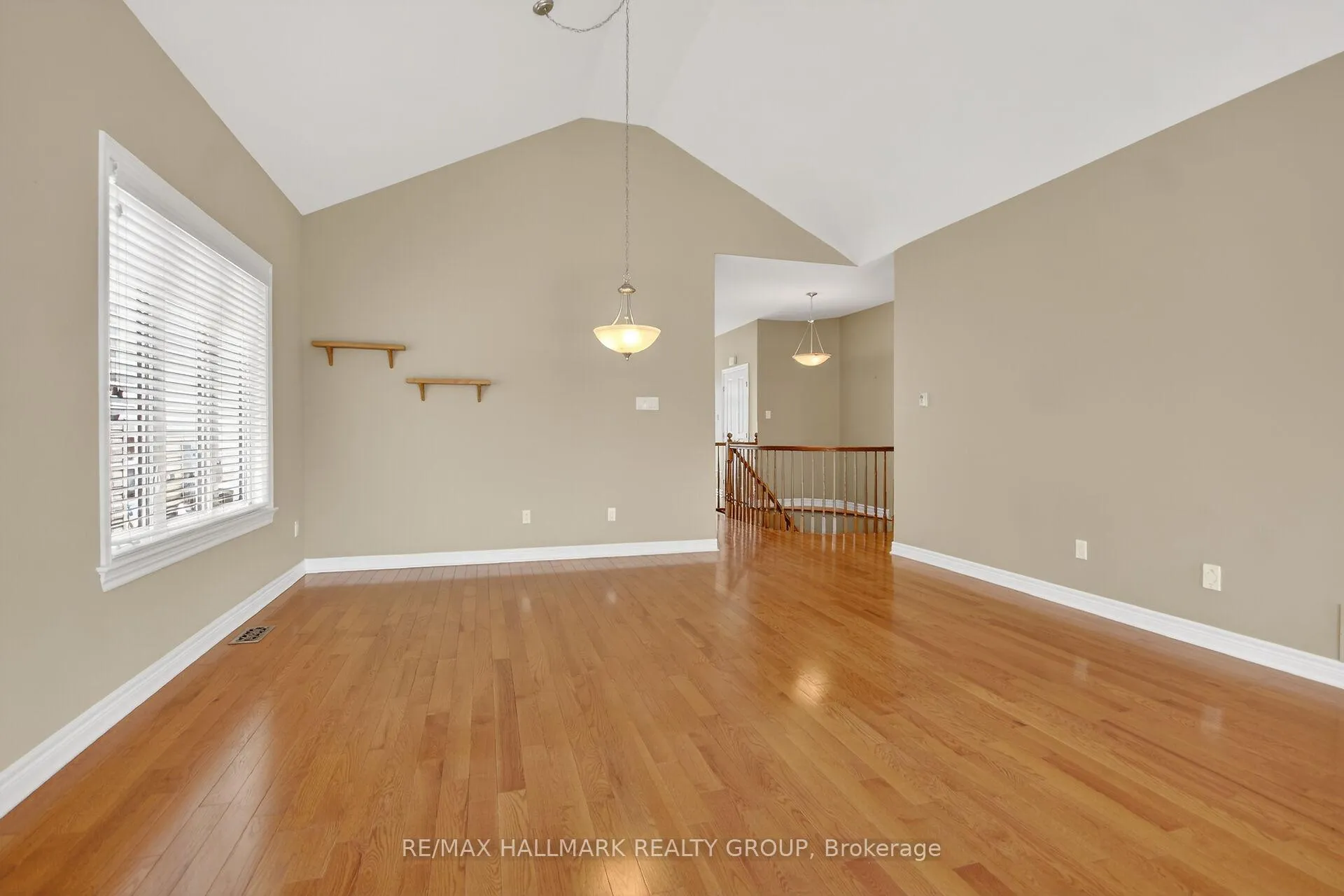Photo 15 of 445 Landswood Way, Ottawa, Stittsville (South) — HOMEH