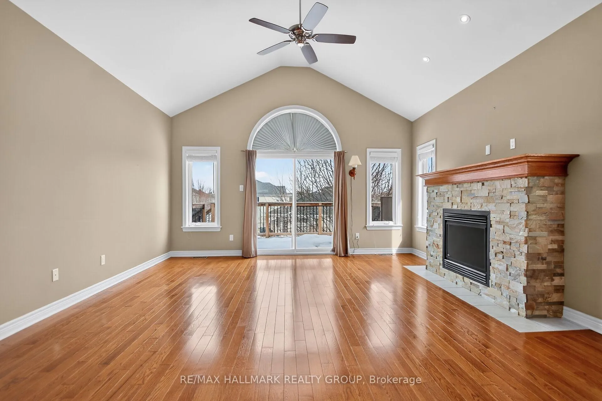 Photo 16 of 445 Landswood Way, Ottawa, Stittsville (South) — HOMEH