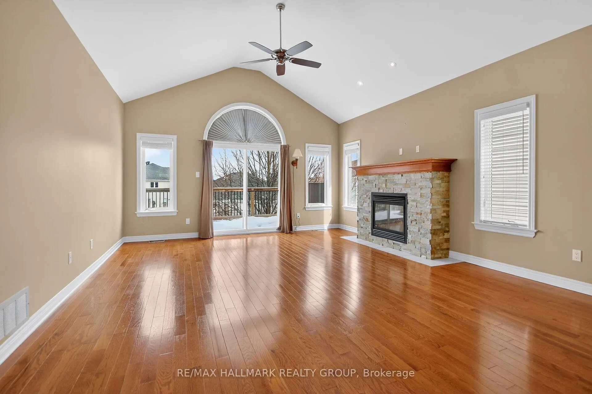 Photo 18 of 445 Landswood Way, Ottawa, Stittsville (South) — HOMEH