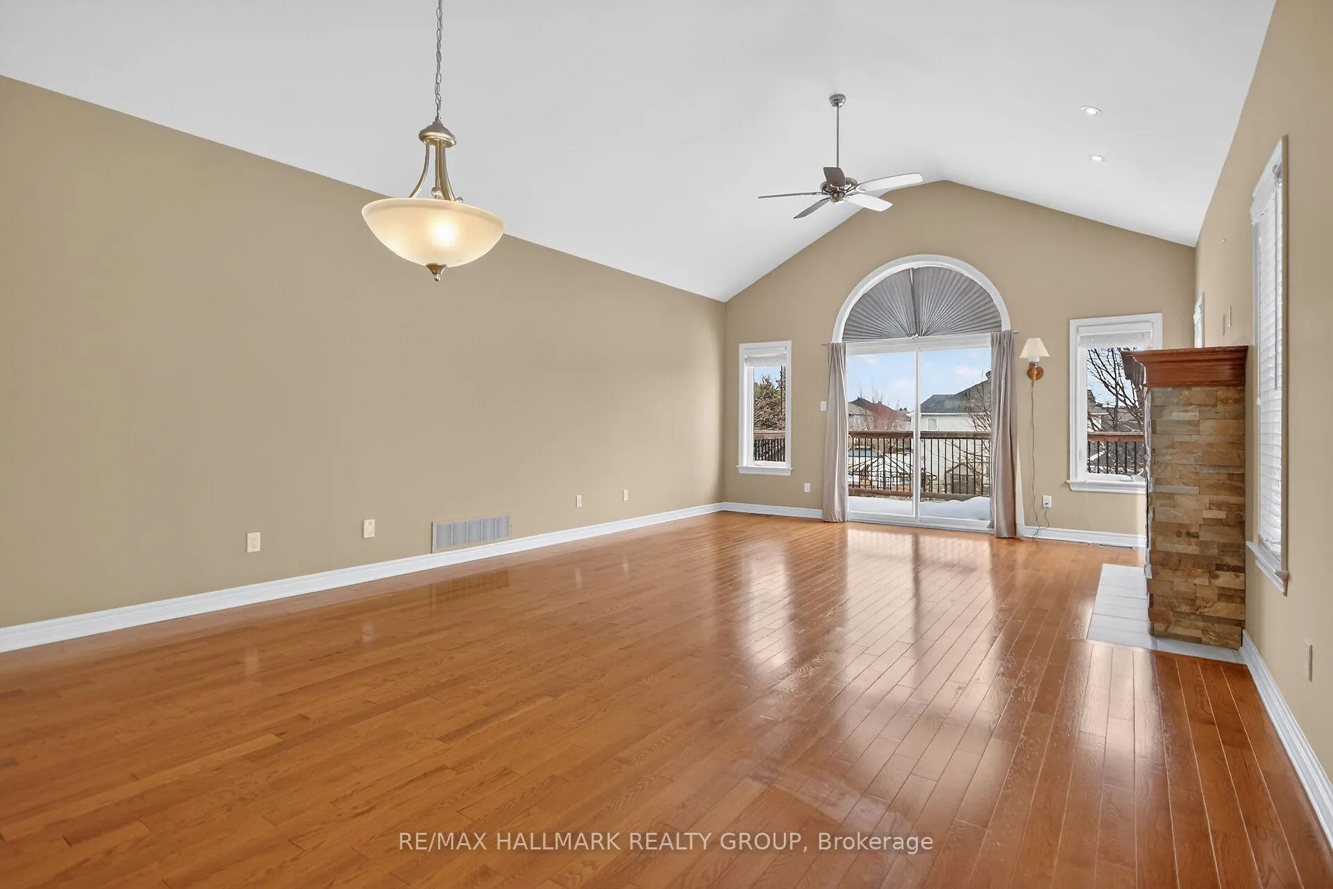 Photo 19 of 445 Landswood Way, Ottawa, Stittsville (South) — HOMEH