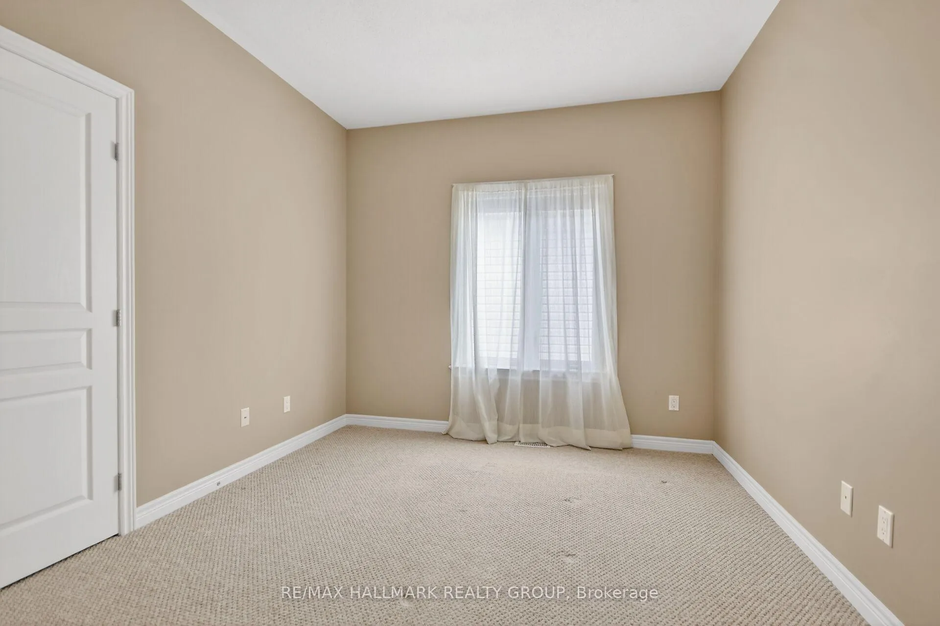 Photo 32 of 445 Landswood Way, Ottawa, Stittsville (South) — HOMEH