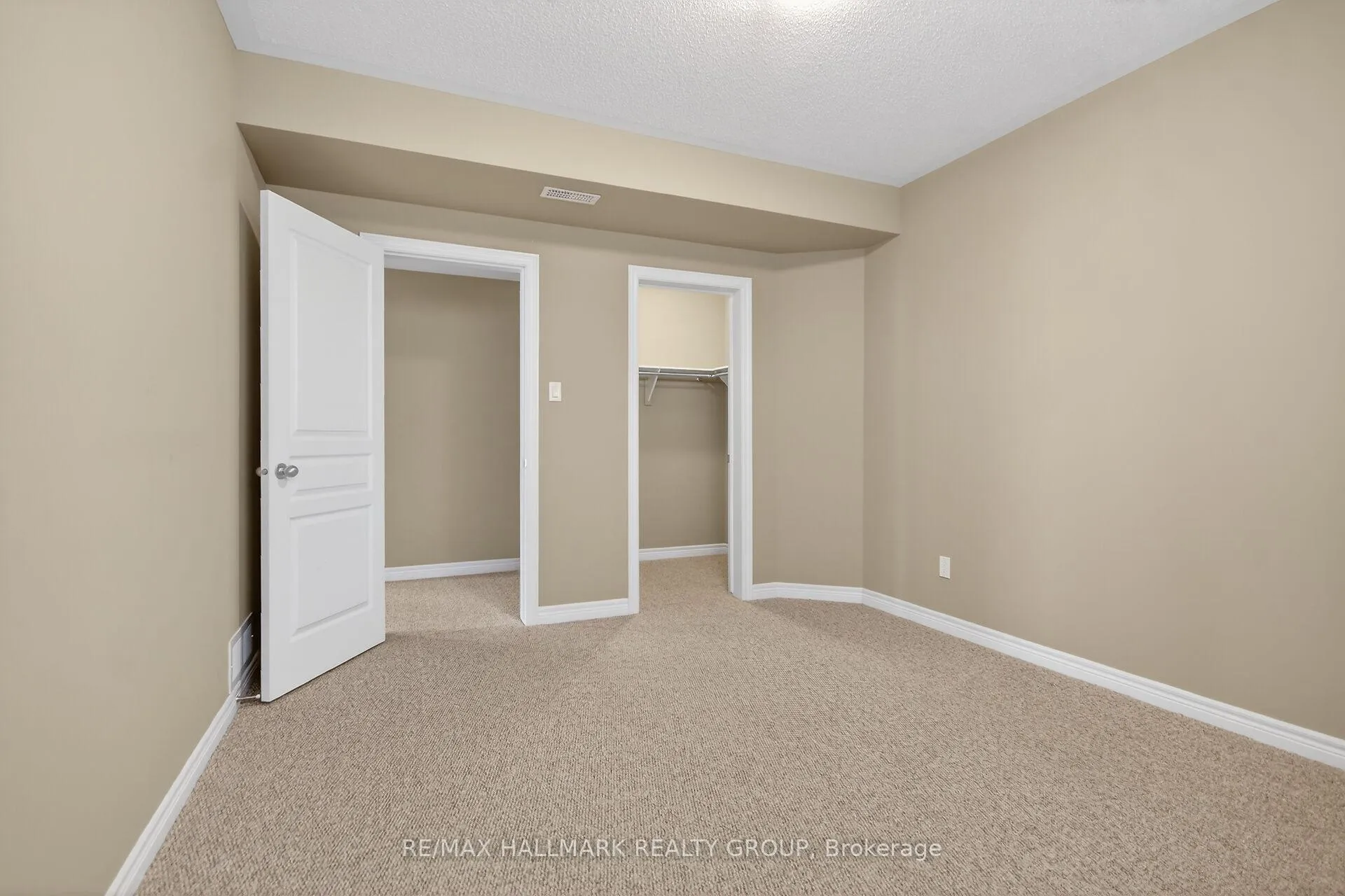 Photo 33 of 445 Landswood Way, Ottawa, Stittsville (South) — HOMEH