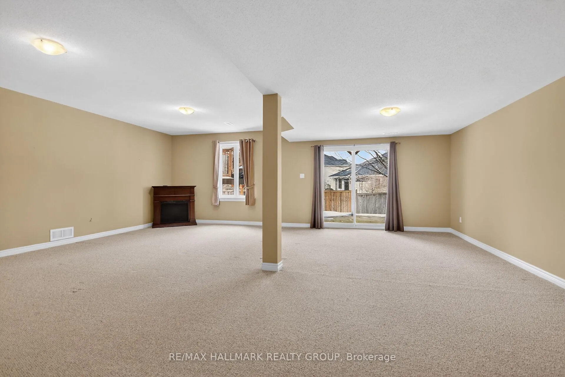 Photo 39 of 445 Landswood Way, Ottawa, Stittsville (South) — HOMEH