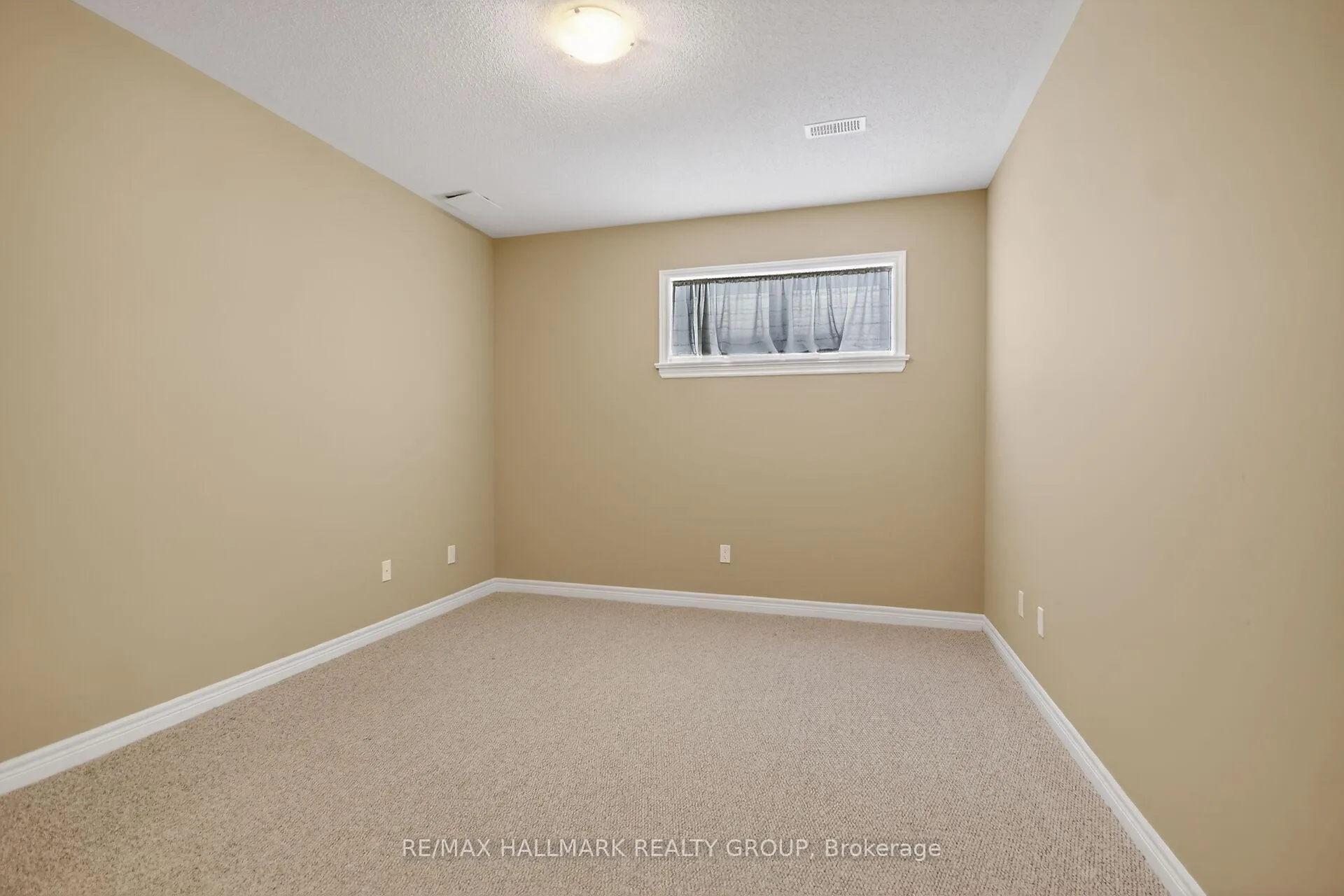 Photo 42 of 445 Landswood Way, Ottawa, Stittsville (South) — HOMEH