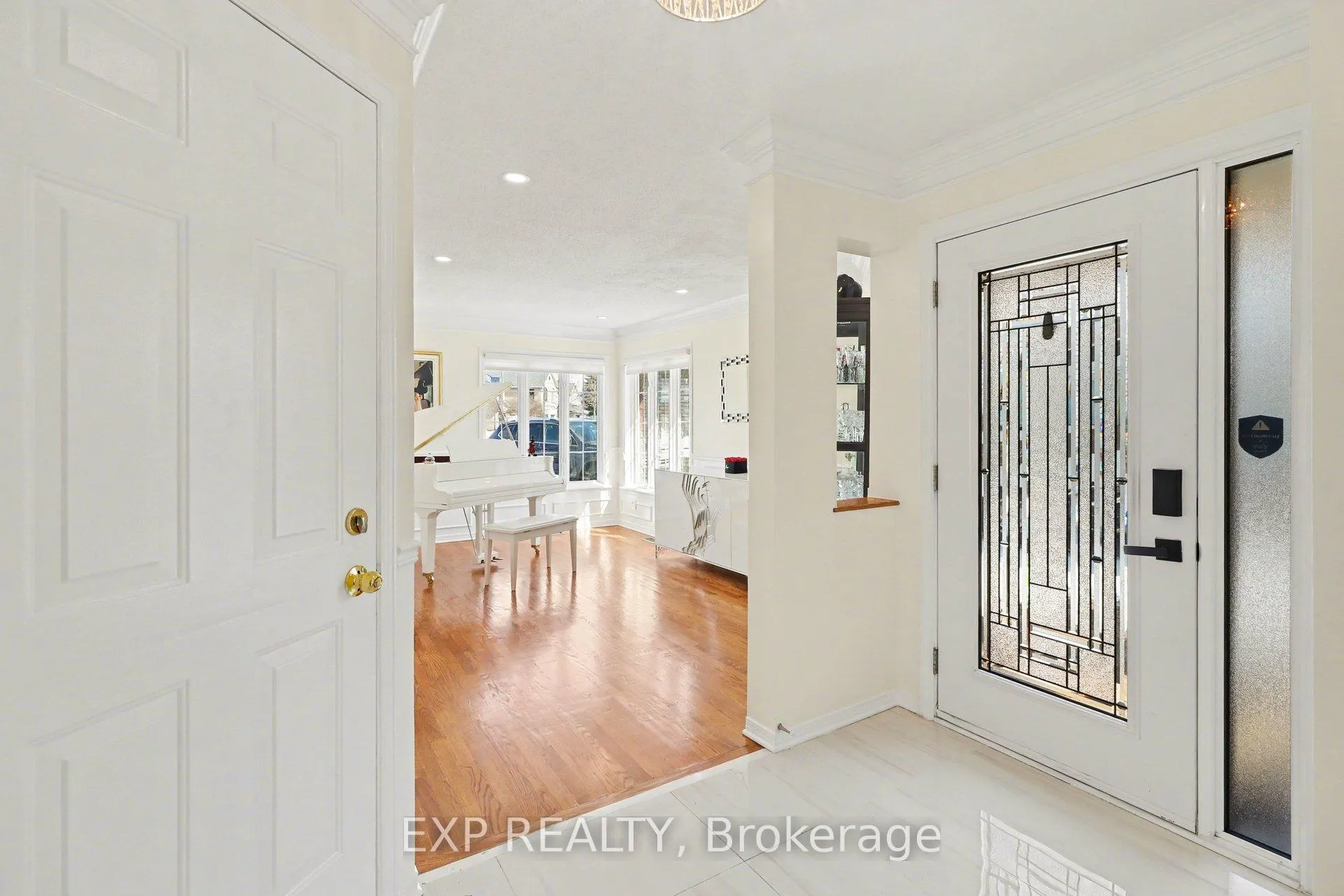 Photo 4 of 4630 Ogilvie Walk Crescent, Ottawa, Carson Grove — HOMEH