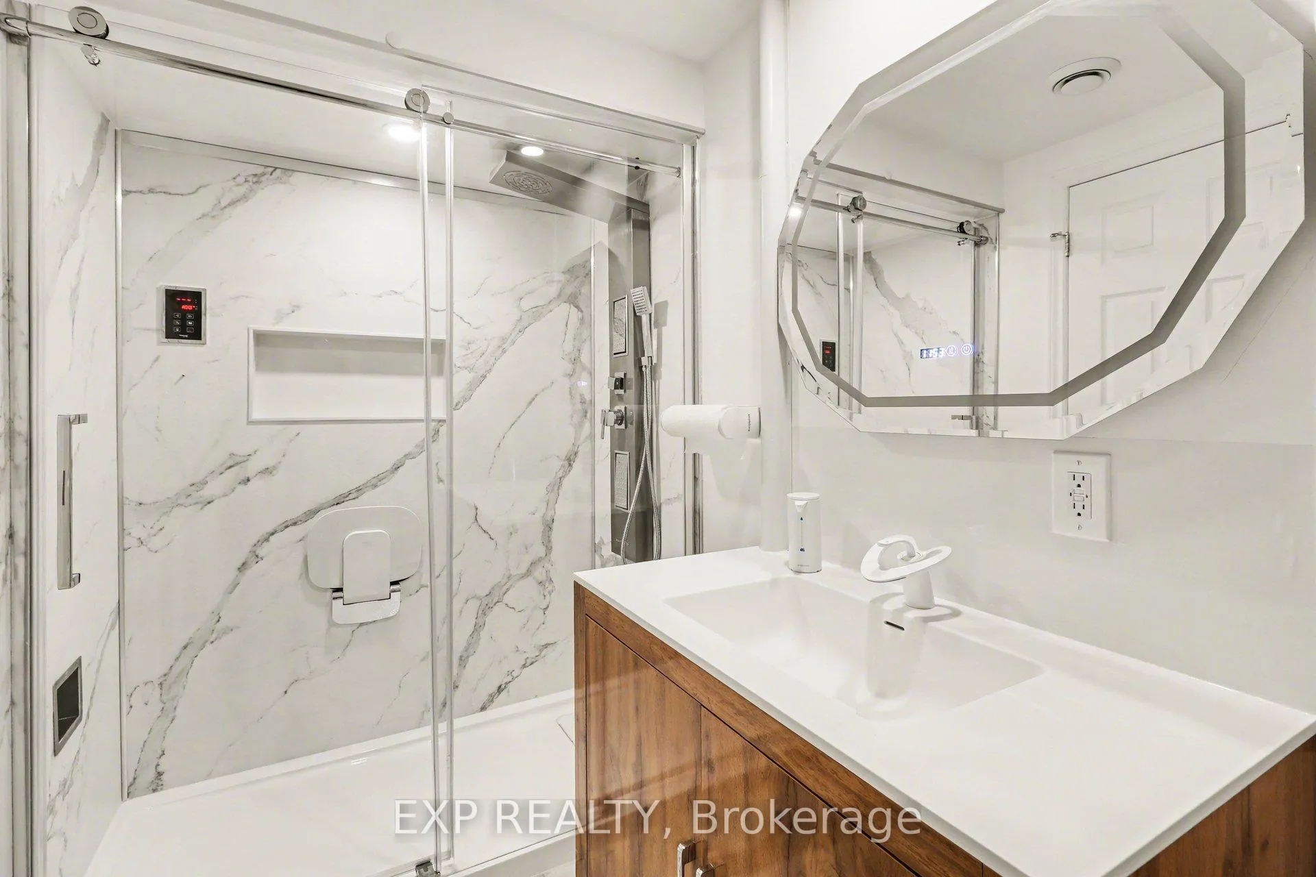 Photo 31 of 4630 Ogilvie Walk Crescent, Ottawa, Carson Grove — HOMEH