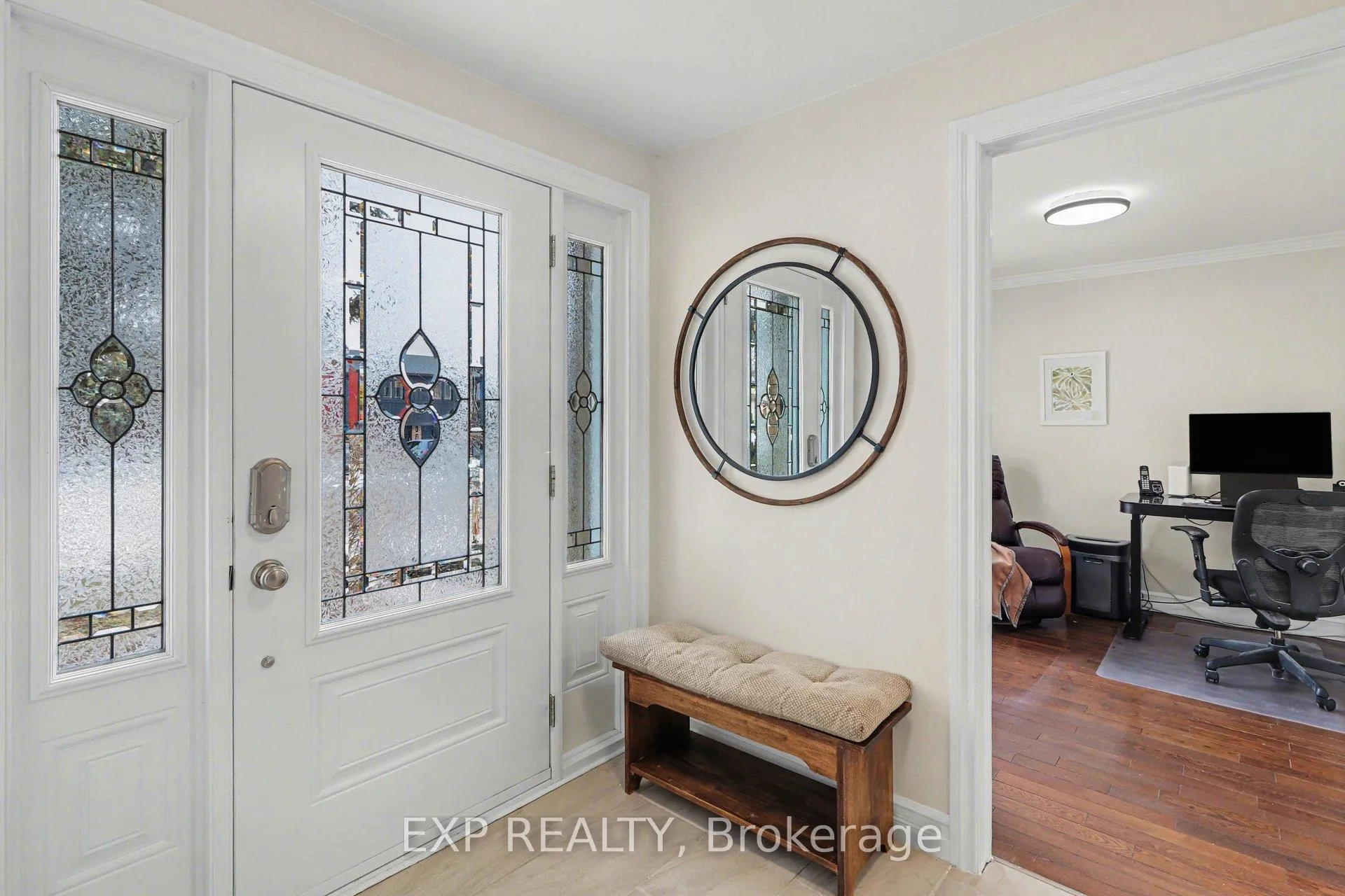 Photo 3 of 1528 Missyabit Drive, Ottawa, Bilberry Creek/Queenswood Heights — HOMEH
