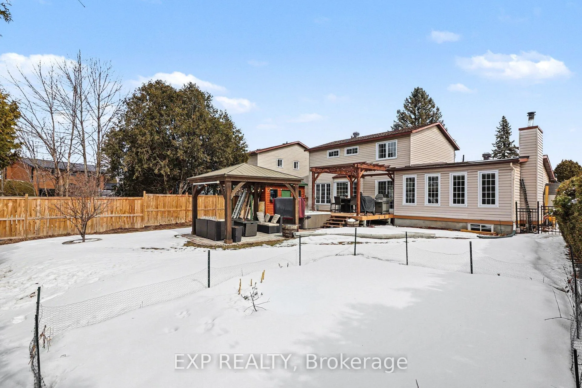 Photo 35 of 1528 Missyabit Drive, Ottawa, Bilberry Creek/Queenswood Heights — HOMEH