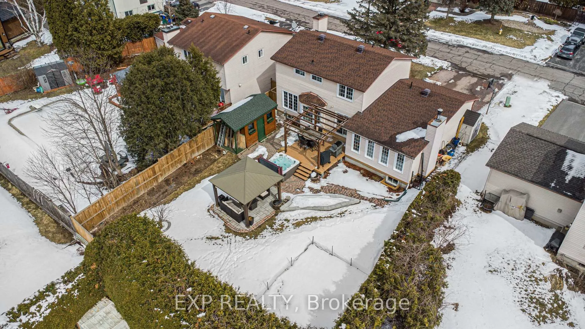 Photo 37 of 1528 Missyabit Drive, Ottawa, Bilberry Creek/Queenswood Heights — HOMEH