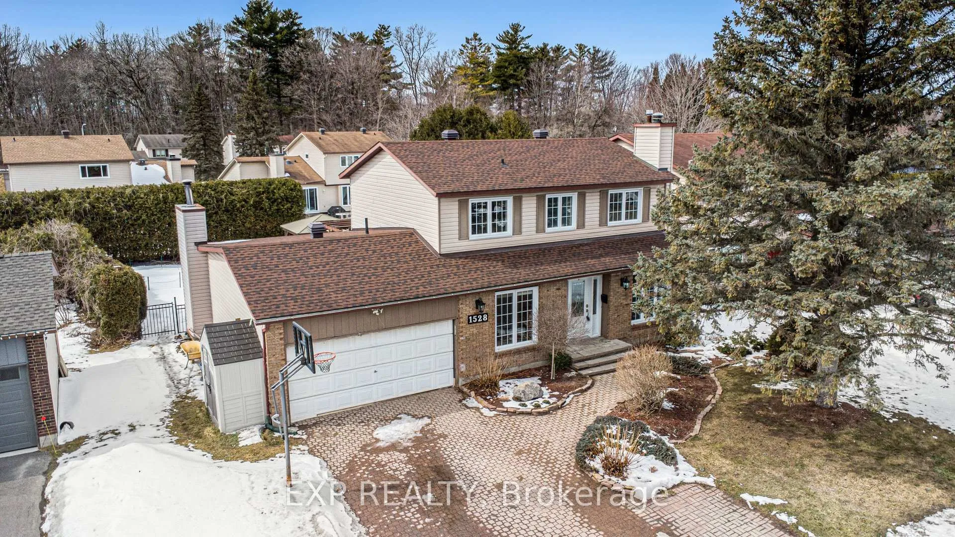 Photo 39 of 1528 Missyabit Drive, Ottawa, Bilberry Creek/Queenswood Heights — HOMEH
