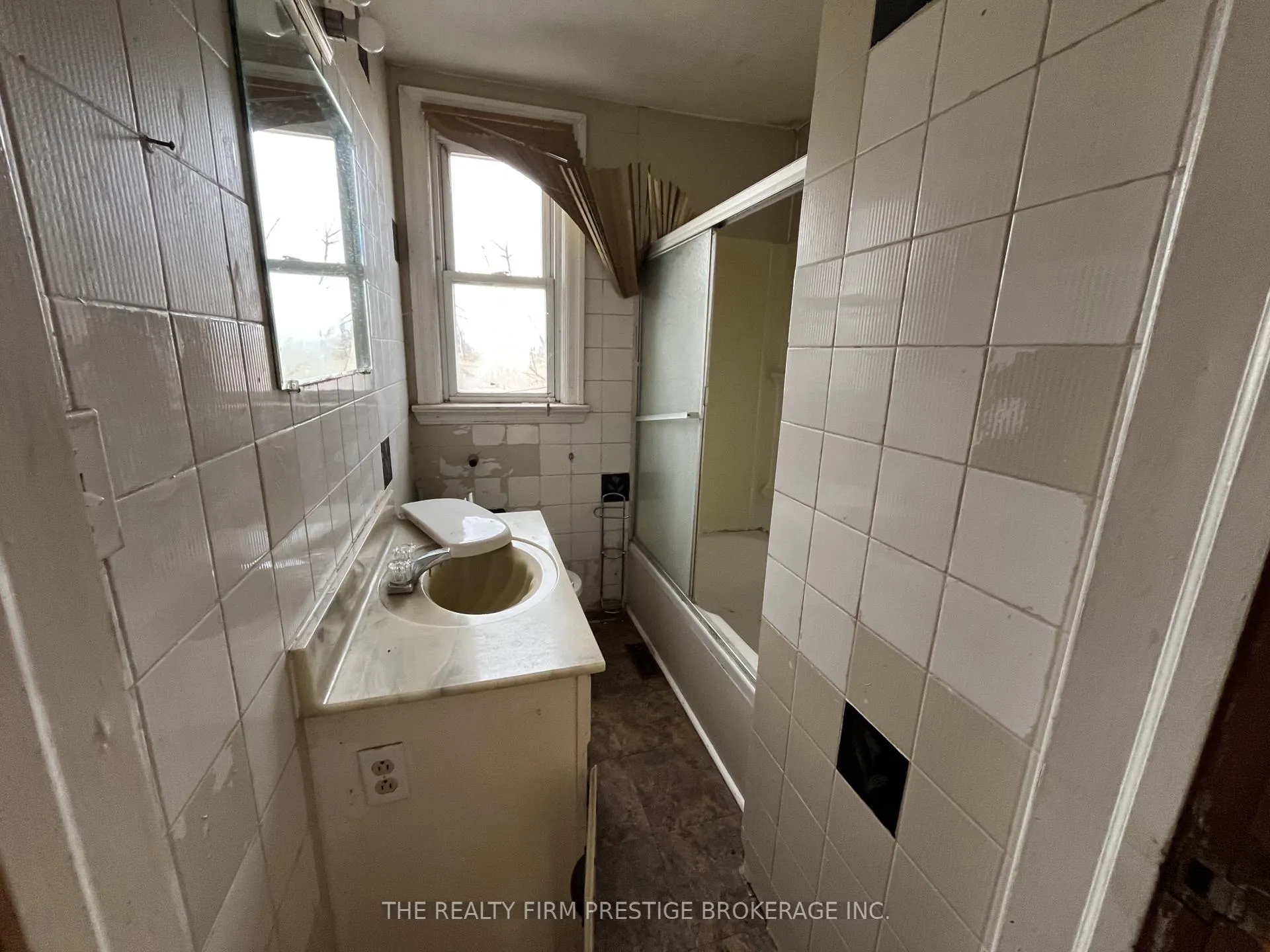 Photo 10 of 23104 Johnston Line, West Elgin, Rural West Elgin — HOMEH