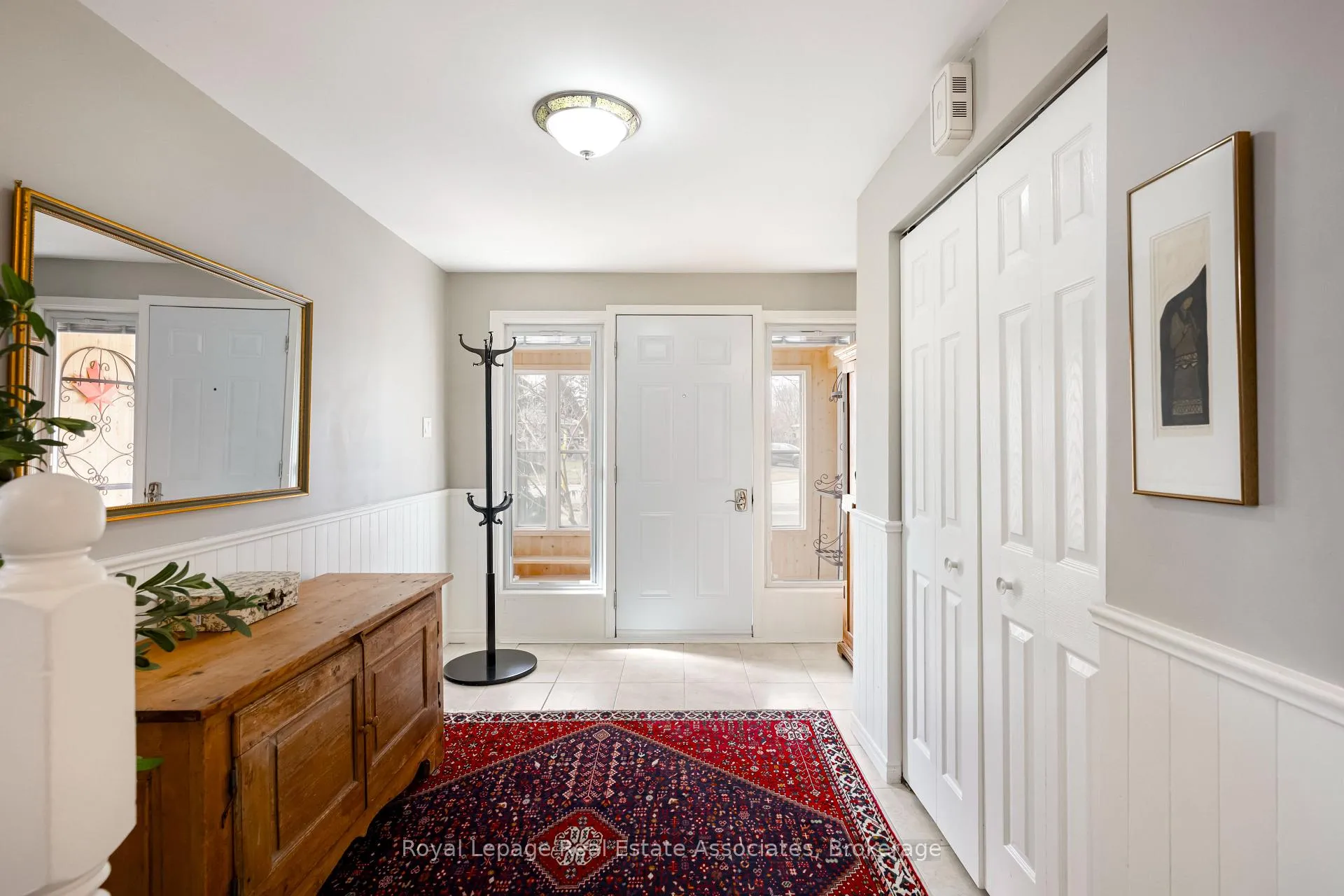 Photo 6 of 55 Eleanor Crescent, Halton Hills, Georgetown — HOMEH